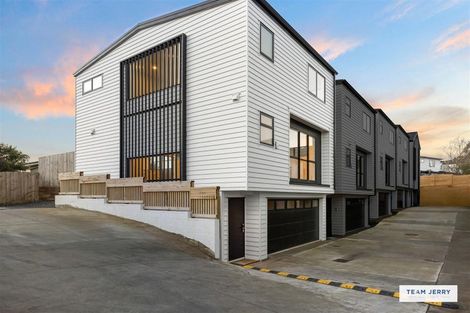 Photo of property in 27 Jandell Crescent, Bucklands Beach, Auckland, 2014
