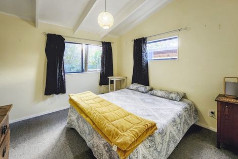 Photo of property in 7 Hinenamu Grove, Turangi, 3334