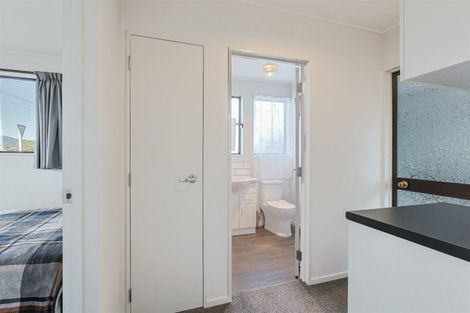 Photo of property in 16 Hunter Street, Westport, 7825