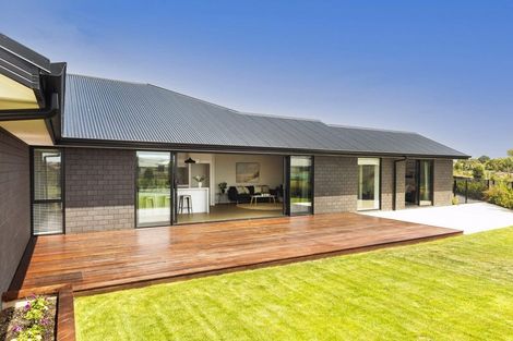 Photo of property in 14 Godley Place, Woodend, 7610