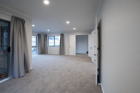 Photo of property in 12 Glastry Close, East Tamaki Heights, Auckland, 2016