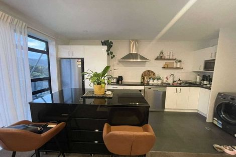 Photo of property in 11 Ara Patukawenga, Tawa, Wellington, 5028