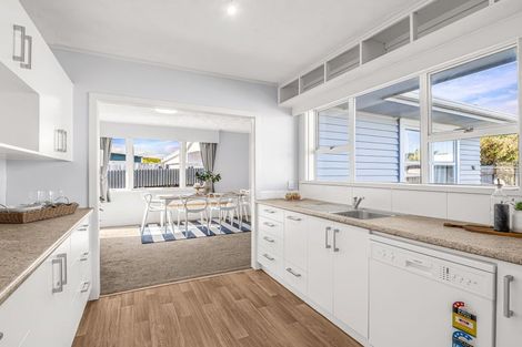 Photo of property in 84 Portal Street, Durie Hill, Whanganui, 4500