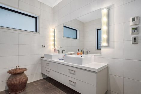 Photo of property in 23 Inglewood Place, Bethlehem, Tauranga, 3110