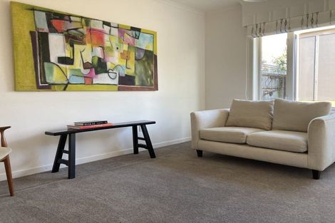 Photo of property in 10 Taupata Street, Redcliffs, Christchurch, 8081
