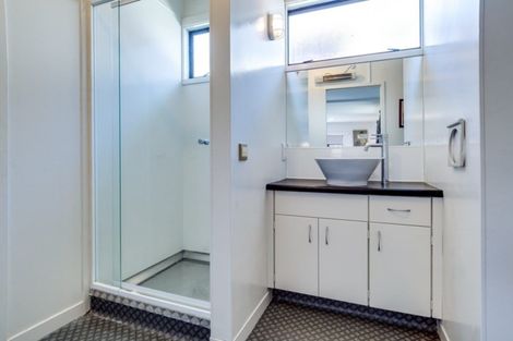 Photo of property in 129 North Shore Road, Eskdale, Napier, 4182