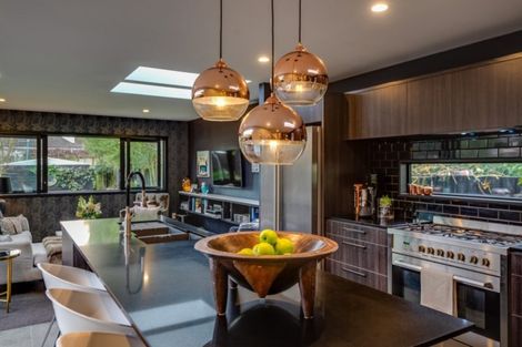 Photo of property in 15 Innes Road, St Albans, Christchurch, 8052