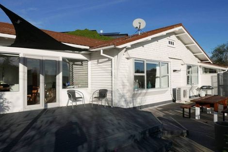 Photo of property in 22 Hackthorne Road, Cashmere, Christchurch, 8022
