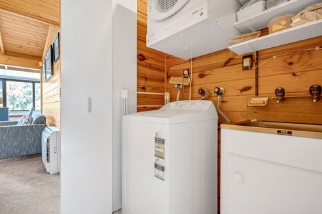 Photo of property in 3 Claret Place, Henderson, Auckland, 0612