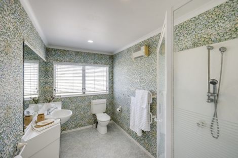 Photo of property in 76b Churchill Drive, Taradale, Napier, 4112