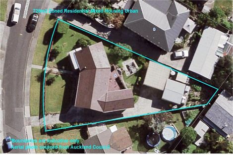 Photo of property in 6 Pankhurst Place, Sunnyvale, Auckland, 0612