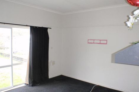 Photo of property in 118 Mackworth Street, Woolston, Christchurch, 8062