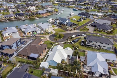 Photo of property in 3 Mermaid Place, Whitianga, 3510