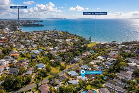 Photo of property in 1/22 Sandown Road, Rothesay Bay, Auckland, 0630
