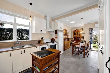 Photo of property in 90 Mill Road, Lower Vogeltown, New Plymouth, 4310