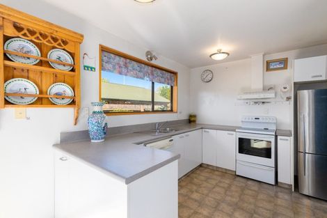 Photo of property in 165 Prestons Road, Redwood, Christchurch, 8051