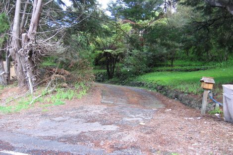 Photo of property in 12 Deirdre Place, Titirangi, Auckland, 0604