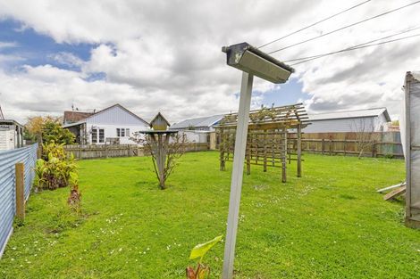 Photo of property in 17 Robert Street, Marton, 4710