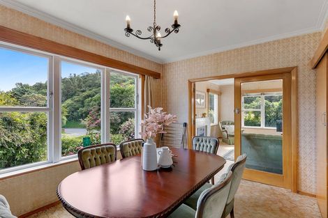 Photo of property in 84 Newlands Road, Newlands, Wellington, 6037