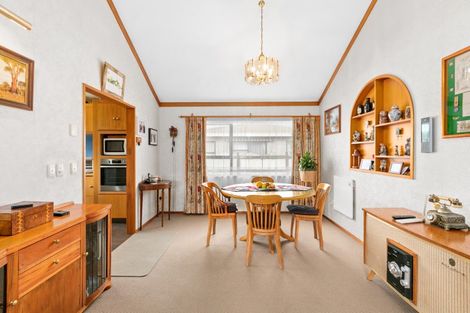 Photo of property in 15a Holyrood Terrace, Waipukurau, 4200