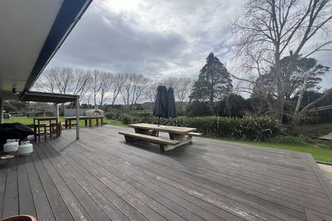 Photo of property in 1578 Kahikatea Flat Road, Kaukapakapa, 0871