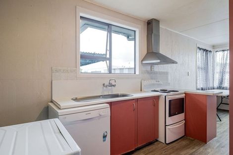 Photo of property in 24 Drake Street, Awapuni, Palmerston North, 4412