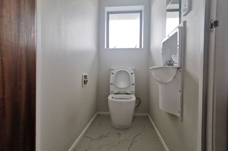 Photo of property in 1/320 Pakuranga Road, Pakuranga Heights, Auckland, 2010