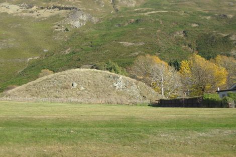 Photo of property in 15 Foxglove Heights, Wanaka, 9305