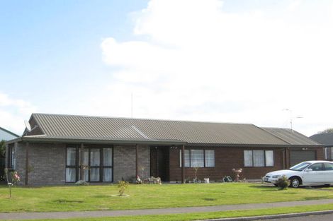 Photo of property in 10 Kane Road, Papamoa Beach, Papamoa, 3118