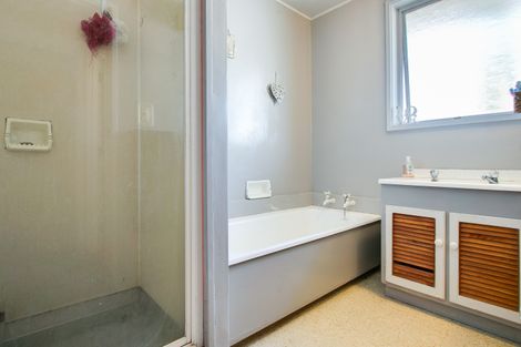 Photo of property in 68 Middle Road, Havelock North, 4130