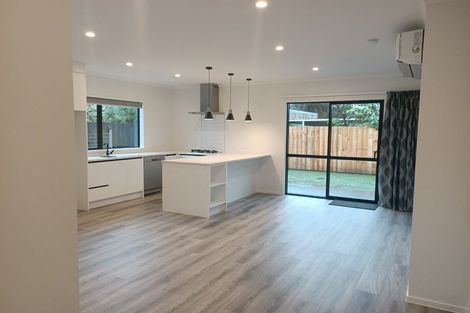 Photo of property in 14u4 Steele Road, Forest Lake, Hamilton, 3200