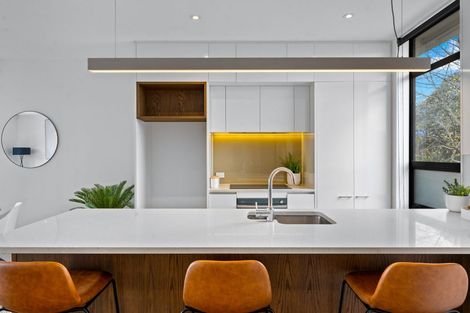 Photo of property in 254 Hobsonville Point Road, Hobsonville, Auckland, 0616