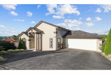 Photo of property in 4 Tern Place, Unsworth Heights, Auckland, 0632