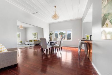 Photo of property in 16 Miro Street, New Lynn, Auckland, 0600