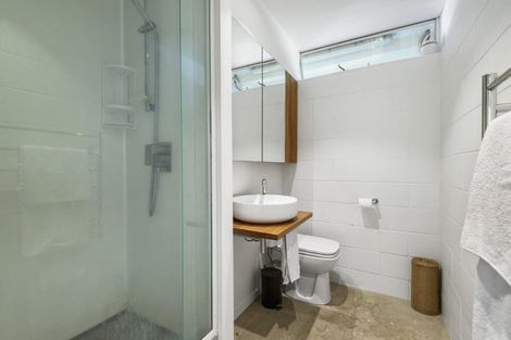 Photo of property in 15/73 Princes Street, Northcote Point, Auckland, 0627