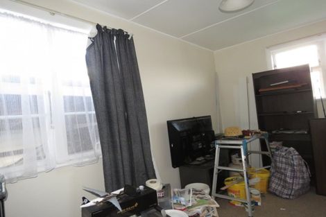 Photo of property in 12 Gothard Place, Westport, 7825