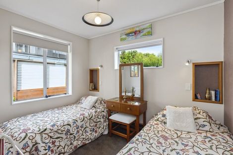 Photo of property in 49 Kakariki Grove, Waikanae, 5036