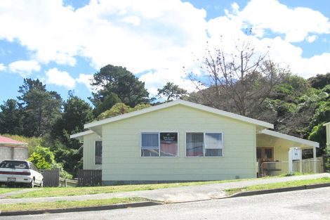 Photo of property in 40 Speargrass Grove, Timberlea, Upper Hutt, 5018