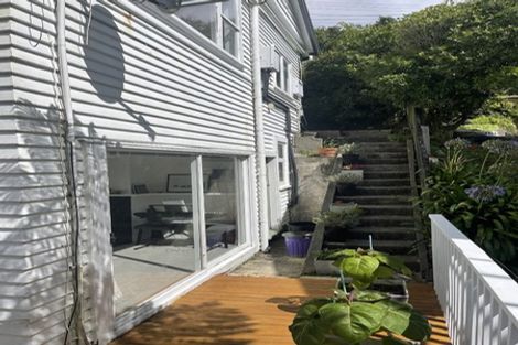 Photo of property in 39 Karepa Street, Brooklyn, Wellington, 6021
