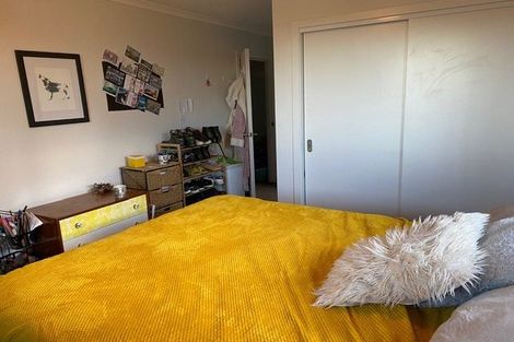 Photo of property in 69 Easther Crescent, Kew, Dunedin, 9012