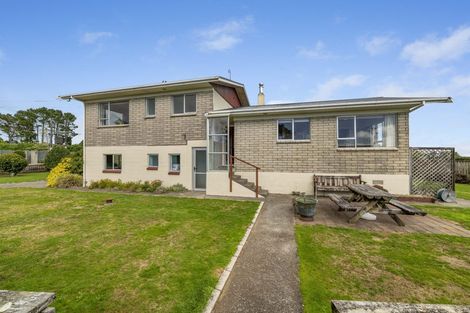 Photo of property in 155 Cross Road, Lepperton, New Plymouth, 4373