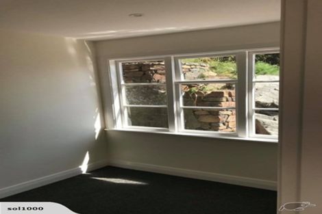 Photo of property in 33 Hungerford Road, Lyall Bay, Wellington, 6022