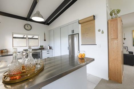 Photo of property in 17 Linklater Avenue, Bellevue, Tauranga, 3110