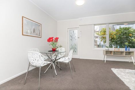 Photo of property in 75u5 Pembroke Street, Hamilton Lake, Hamilton, 3204