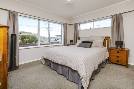 Photo of property in 2/93 Kenderdine Road, Papatoetoe, Auckland, 2025