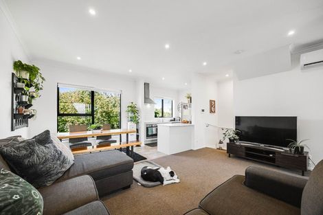 Photo of property in 500f Te Atatu Road, Te Atatu Peninsula, Auckland, 0610