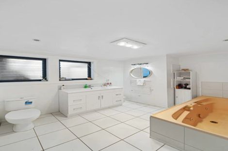 Photo of property in 13 Romney Place, Manurewa, Auckland, 2102