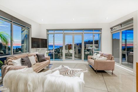 Photo of property in 32 Roys Road, Plimmerton, Porirua, 5026