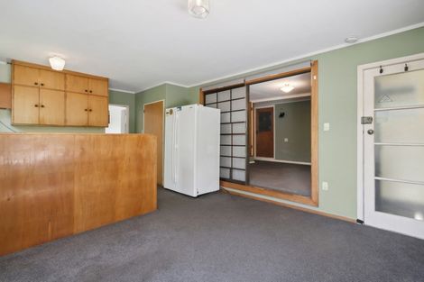 Photo of property in 2 Eden Street, Island Bay, Wellington, 6023