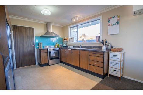 Photo of property in 121 Cunningham Crescent, Grasmere, Invercargill, 9810